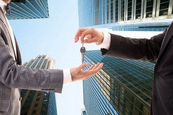 Как купить коммерческую недвижимость физическому лицу? в Лобне